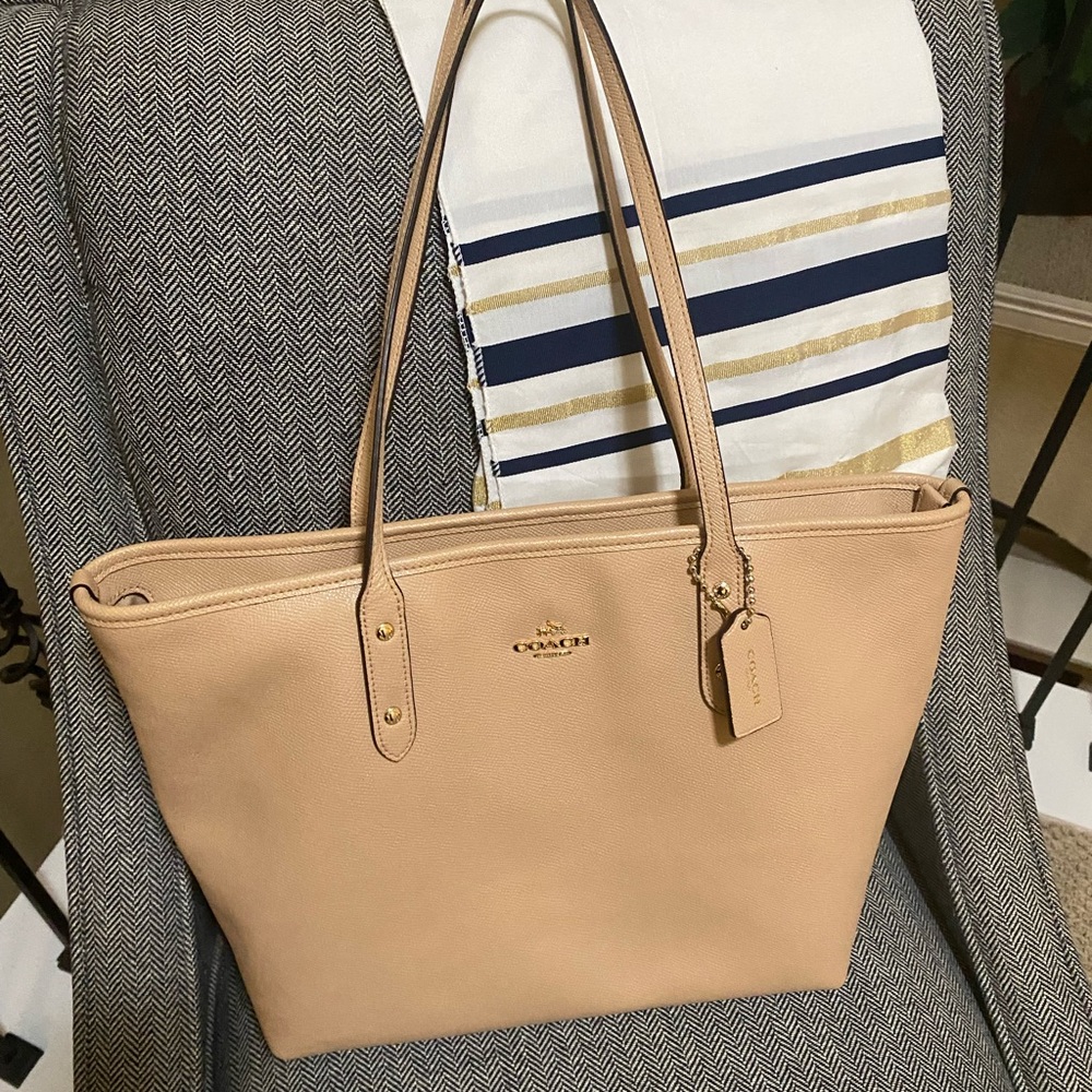 Coach zip tote
